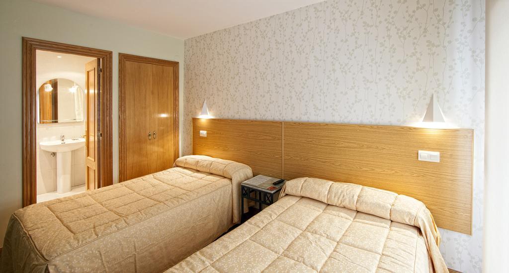 Hostal Bezana Burgo Стая снимка